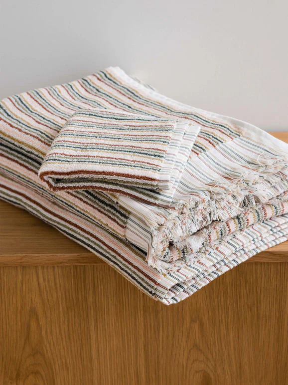 Alice Cotton Hand Towel | Moss/Multi - Image 2