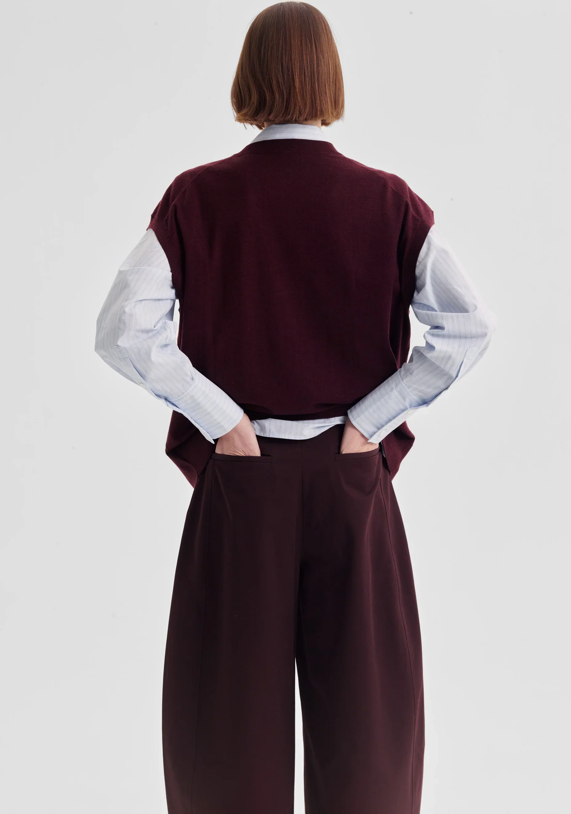 Jordan Crop Pant in Pinot - Image 2