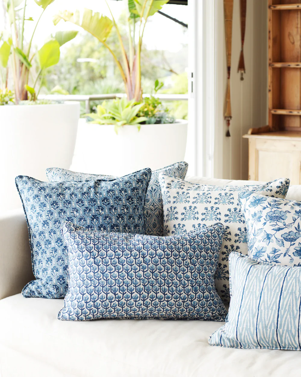 Samode Riviera Linen Cushion - Image 3