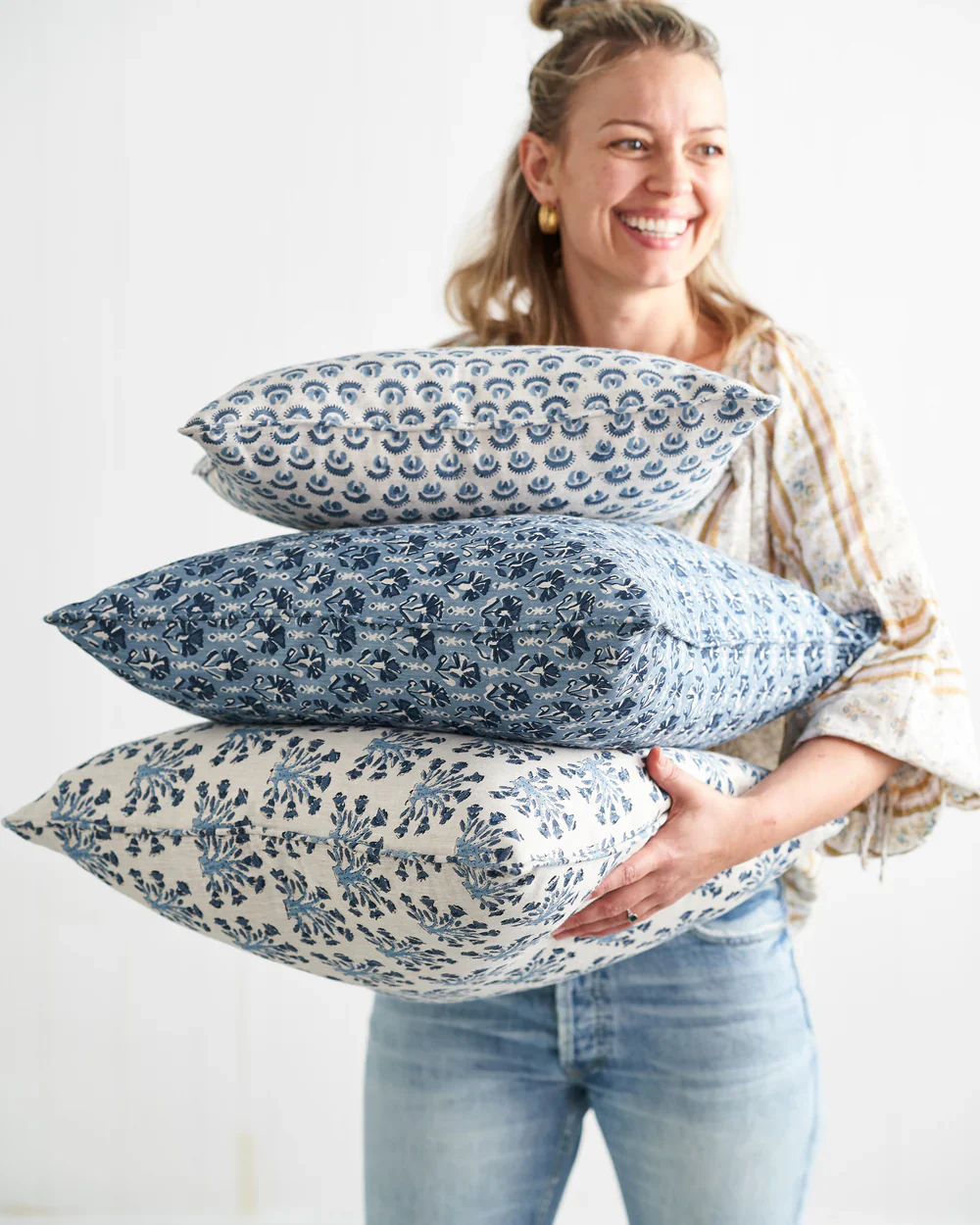Samode Riviera Linen Cushion - Image 4