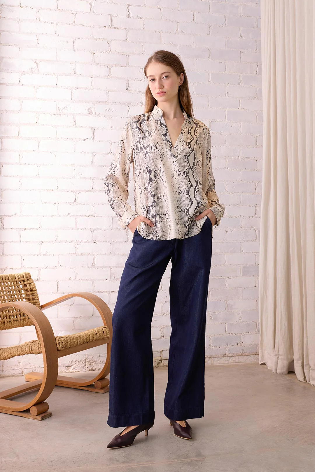 Tove Serpent Blouse | Grey
