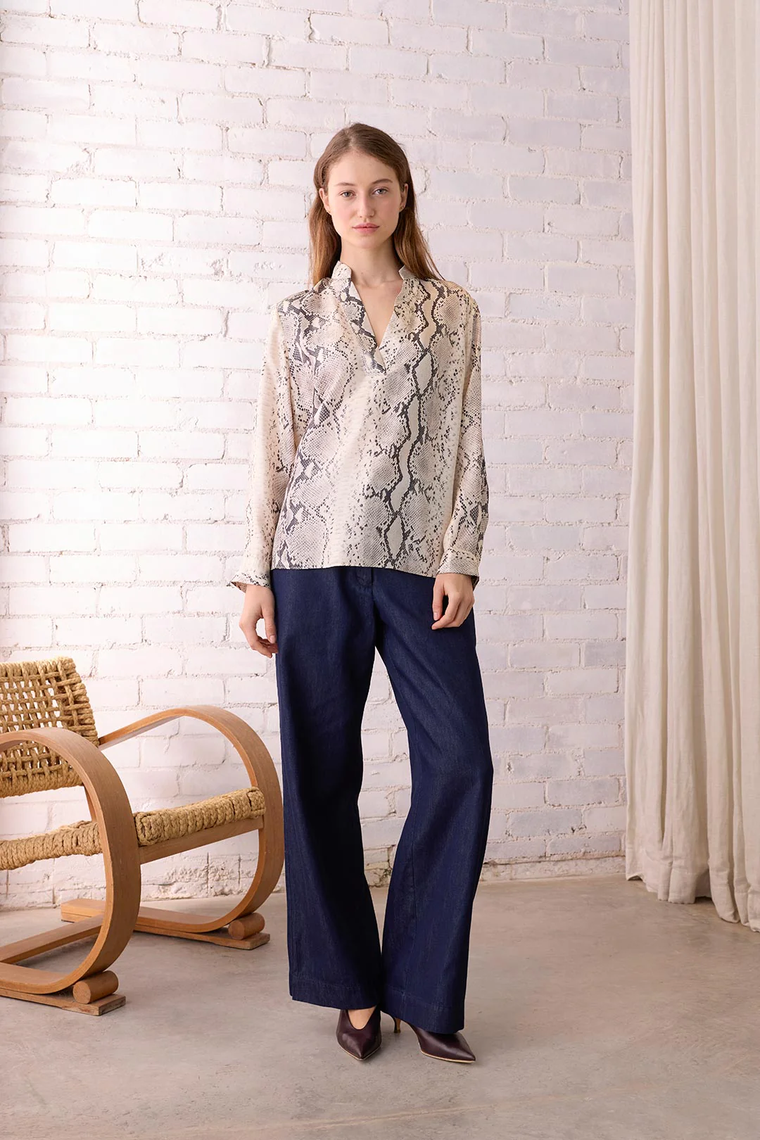 Tove Serpent Blouse | Grey - Image 2